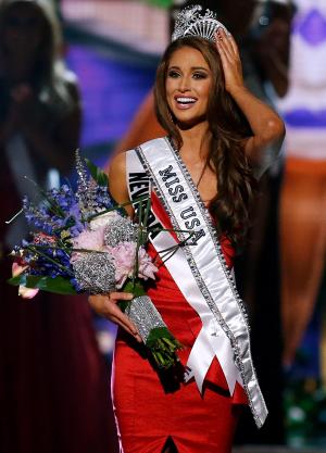 Miss Nevada USA Nia Sanchez is crowned Miss USA during …