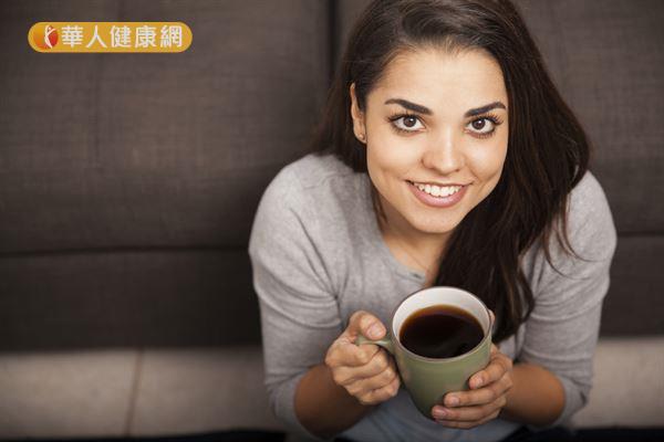 建議子宮內膜異位的患者，最好不要喝咖啡，避免咖啡因的攝取。