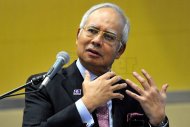 Najib won’t meet MH370 families during China visit
