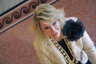 This October 5, 2009 photo shows US actress Joan Rivers during a photocall during the 25th edition of the MIPCOM, in Cannes, southern France