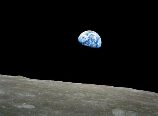 Terra é vista da Lua, em 24 de dezembro de 2013