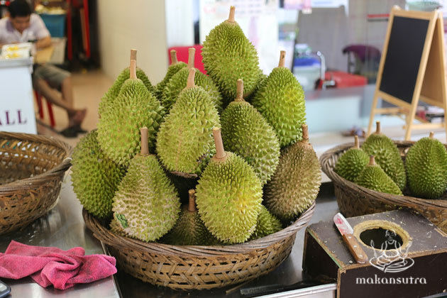 Durians are usually come in after 3 pm at Sindy Durian.