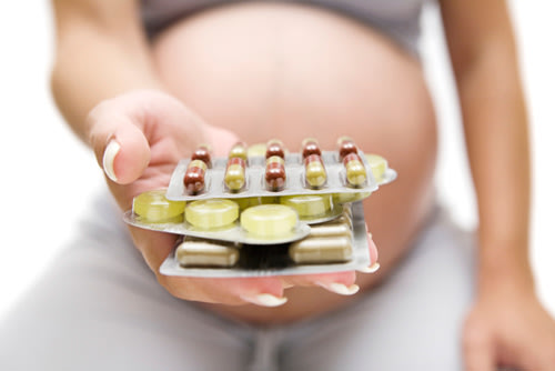 Tránh xa 10 loại thuốc 'đầu độc' thai nhi