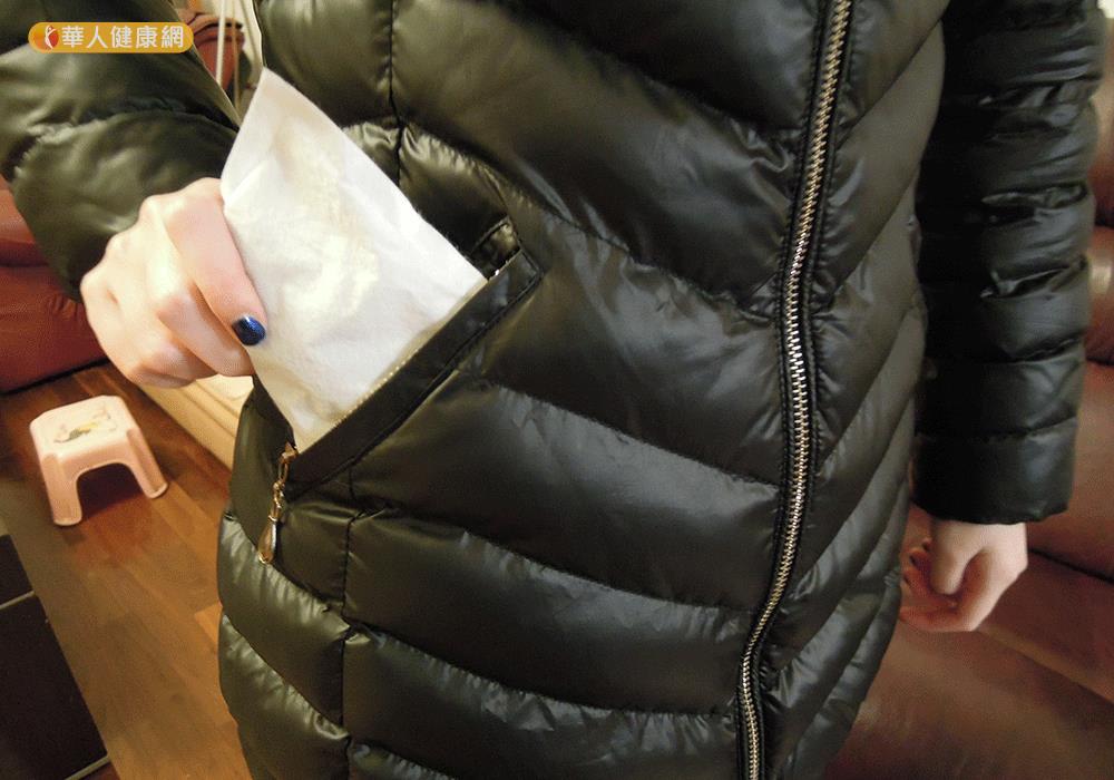 使用暖暖包勿直接與皮膚接觸，建議放在口袋中。