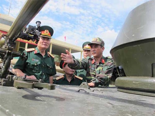 Sức mạnh thiết giáp M113 của Việt Nam S_c_m_nh_thi_t_gi_p_M113-d926971f3765b1ef7ab90a9908b871df