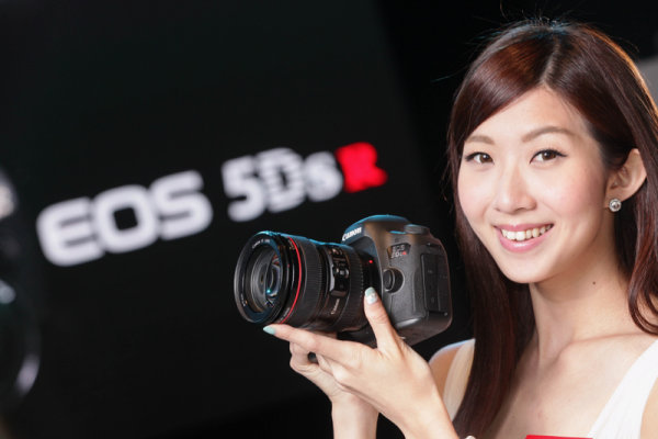 Canon 發表超高像素雙機EOS 5DSR與5DS ！