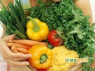 吃蔬果有益健康　多選不同顏色和種類