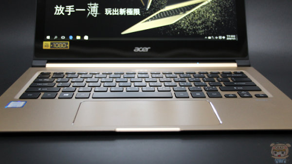 機身厚度小於 1 公分！Acer Swift 7 極致輕薄開箱！