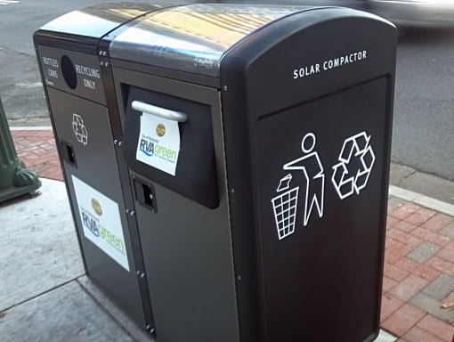 ▲BigBelly在美國紐約市置放了170個具備WiFi連線能力的公共垃圾桶，提供免費的WiFi網路服務。