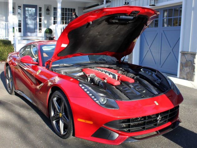 Ferrari F12berlinetta engine hood