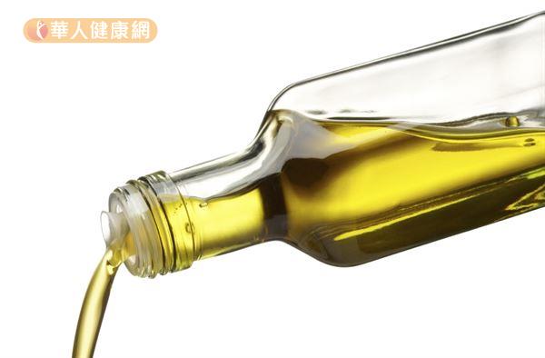 選購橄欖油最對了嗎？酸價、保裝有學問