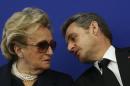 Bernadette Chirac déconseille à Nicolas Sarkozy de prendre la tête de l'UMP