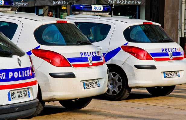 Yvelines: Quatre blessés dont un grave dans une rixe entre jeunes et forains Yvelines_Quatre_bless_s_dont_un-ab6de8cd1a3be77fb338e6ddc149899c