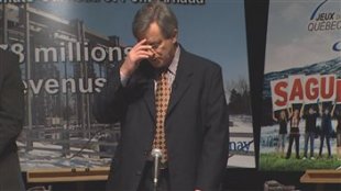 Le Maire de Saguenay perd son combat pour réciter la prière au Conseil - Page 3 130527_668y2_priere_saguenay_6