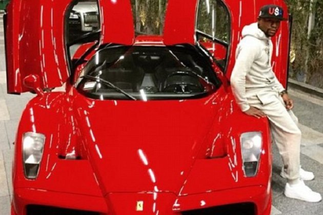 Floyd Mayweather Ferrari photo