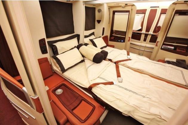 Inside the World&#39;s Most Luxurious First Class Airline Cabins