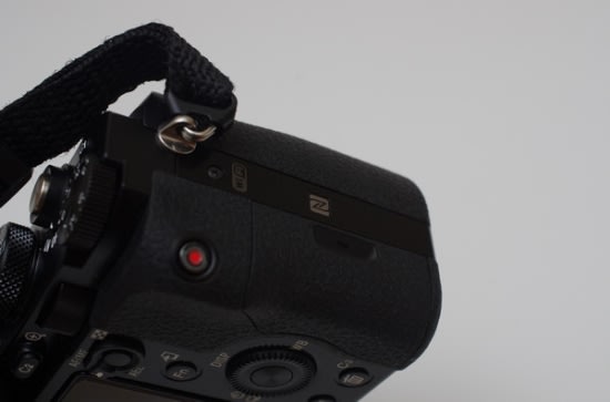 求高画质的最小巧全片幅可换镜头机身, Sony A
