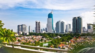 Panoramic Jakarta View / Shutterstock
