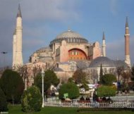 Αγιά Σοφιά: Τελετή Μουσουλμάνων με στόχο τη μετατροπή της σε τζαμί