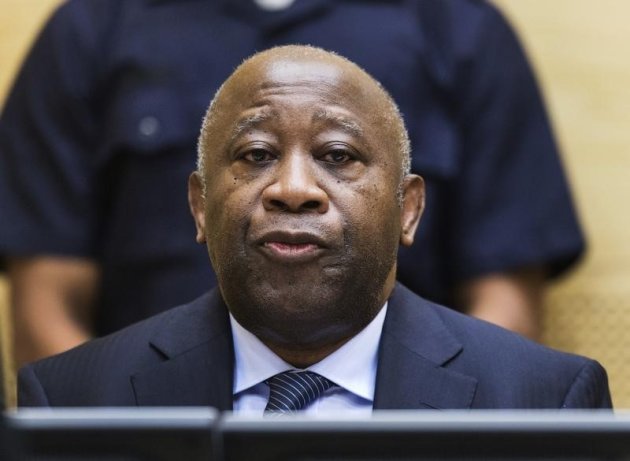 L'ancien président de la Côte d'Ivoire Laurent Gbagbo sera jugé devant la Cour pénale internationale (CPI) pour crime contre l'humanité. Les juges de la chambre préliminaire ont estimé jeudi à la majorité que l'accusation était suffisamment étayée. /Photo prise le 19 février 2013/REUTERS/ Michael Kooren