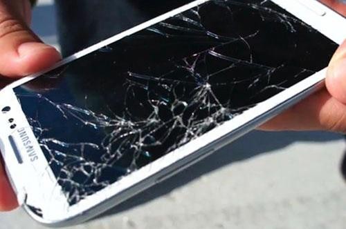 Cracked Samsung phone