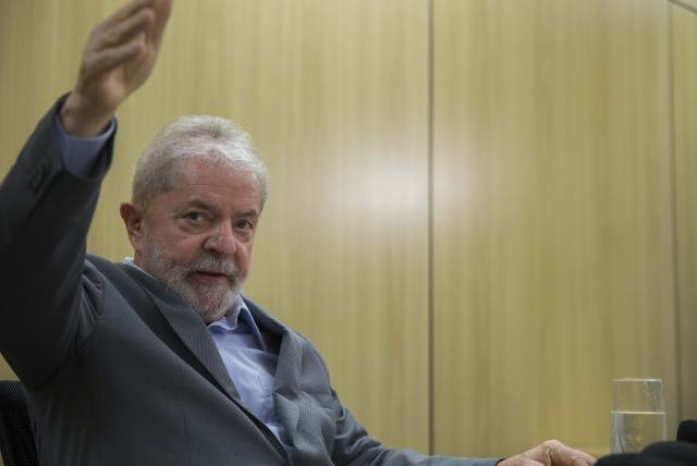 ***ARQUIVO***CURITIBA, SP, 26.04.2019: O presidente Lula concede sua primeira entrevista para jornalista Monica Bergamo, da Folha, e Florestan Fernandes, do El Pais. (Foto Marlene Bergamo/Folhapress)