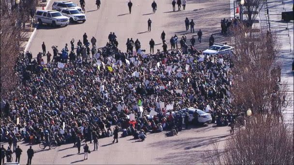 PHOTO: Students gather in Washington D.C for the National School Walkout, March 14, 2018. (ABC News)