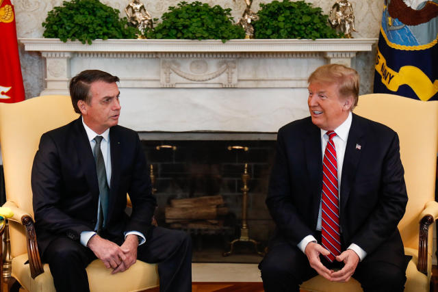 Bolsonaro y Trump durante la pasada visita del primero a la Casa Blanca. (Crédito imagen Flickr Alan Santos, Embajada de Brasil en los EE.UU.).